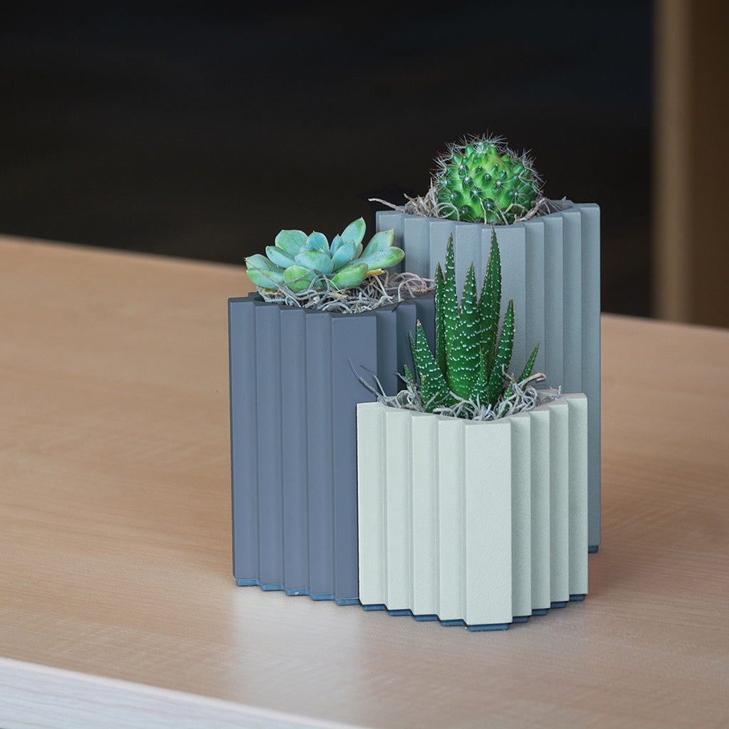 Tess Mini