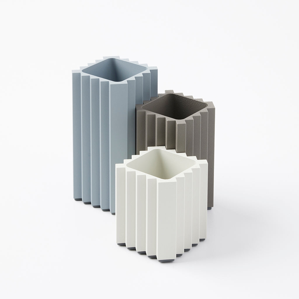 Tess Mini